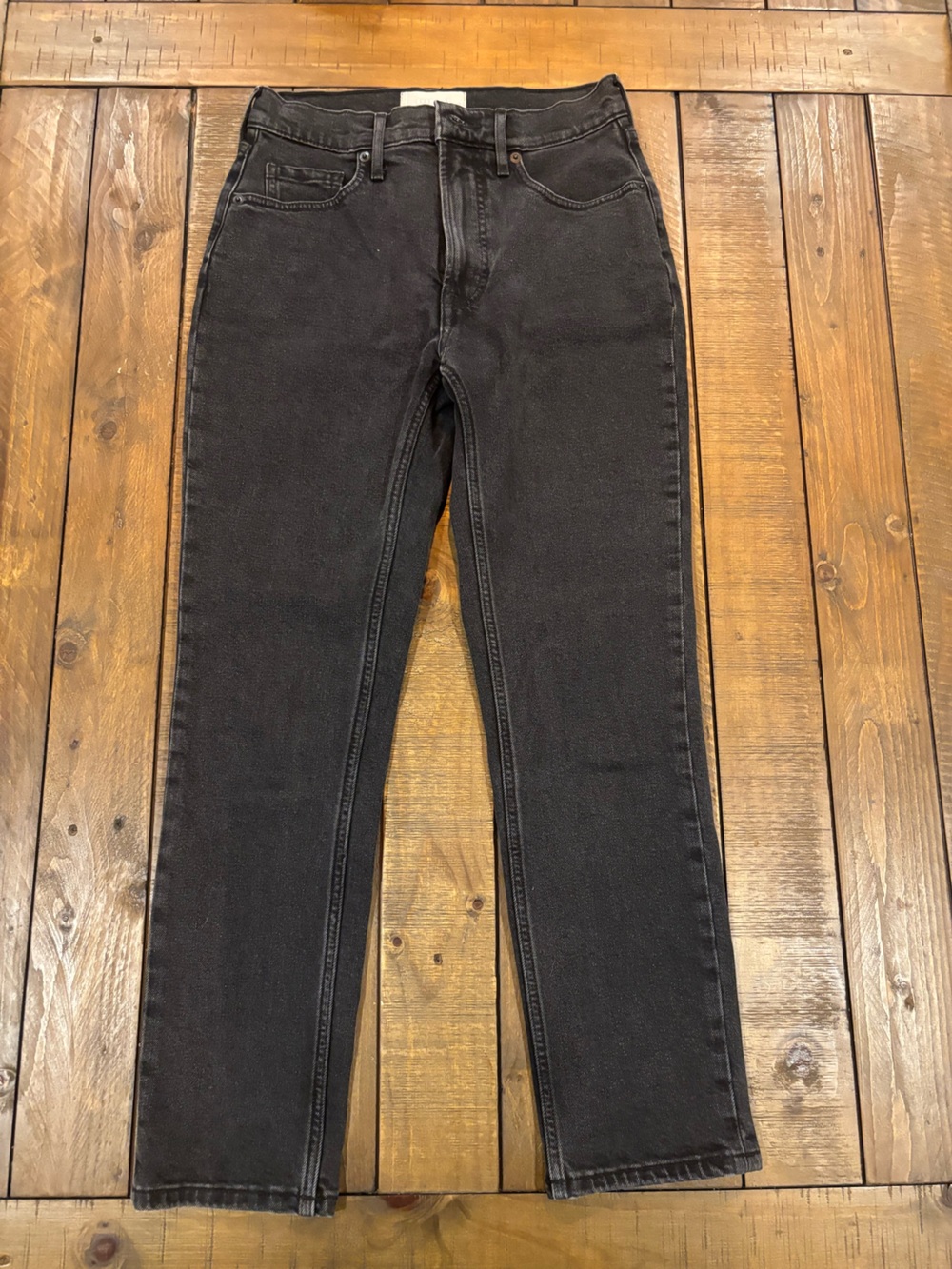 Everlane Cheeky Jean - Washed Black Crop Jeans